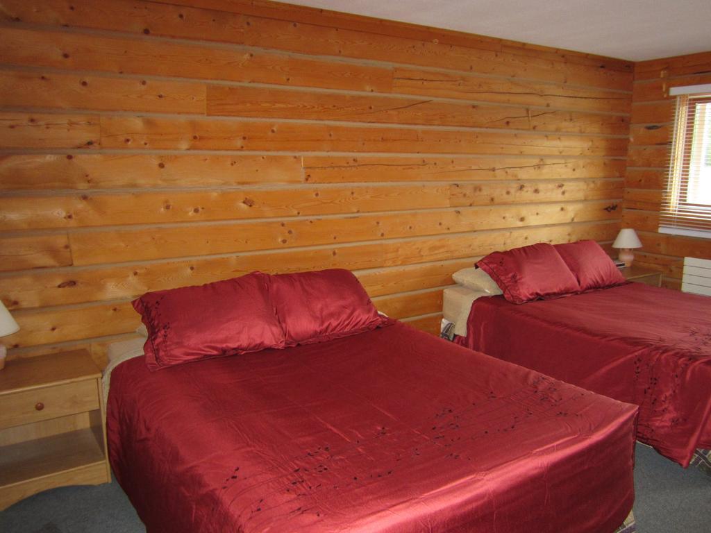 Spirit Lake Lodge Whitehorse Bilik gambar